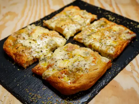 Quattro Formaggi (blat Scrocchiarella) - 550g