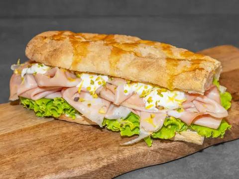 Mortadella e Pistacchio Panino