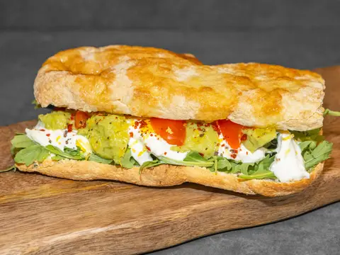 Guacamole & Stracciatella Panino