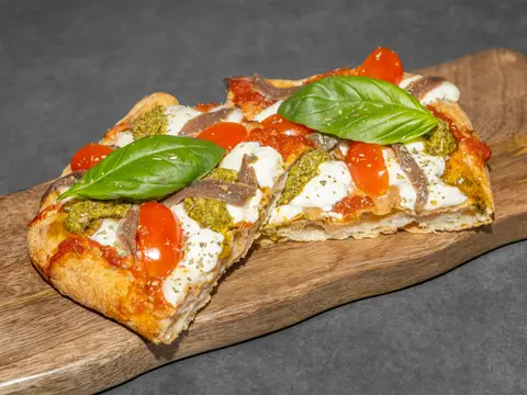 Burrata, Pesto & Ansoa (blat Scrocchiarella)