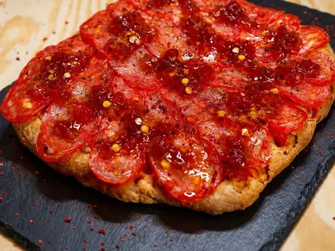 Diavola Tonda cu Dulceata de ardei iute (blat Scrocchiarella)